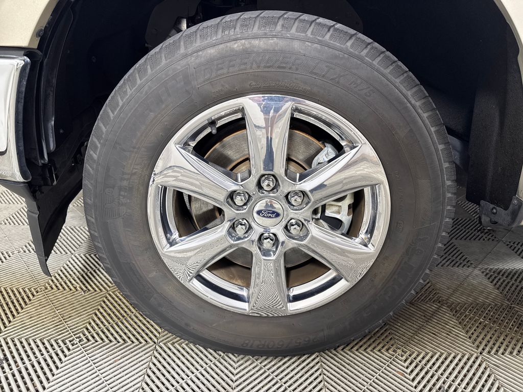 Certified Used 2018 Gold Ford XLT image 13