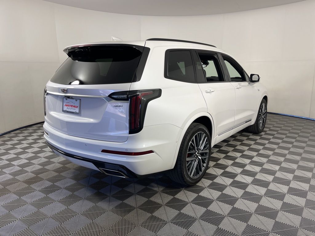 Thumbnail: 2025 Cadillac XT6 - 20