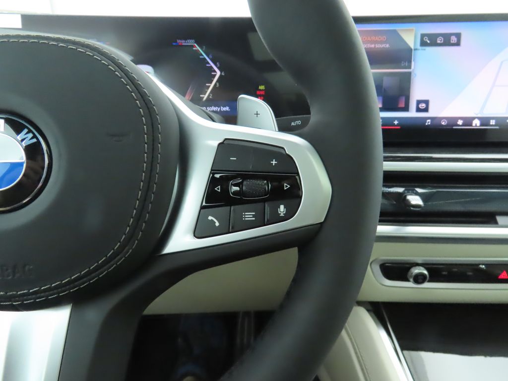 Thumbnail: 2026 BMW X6 - 12