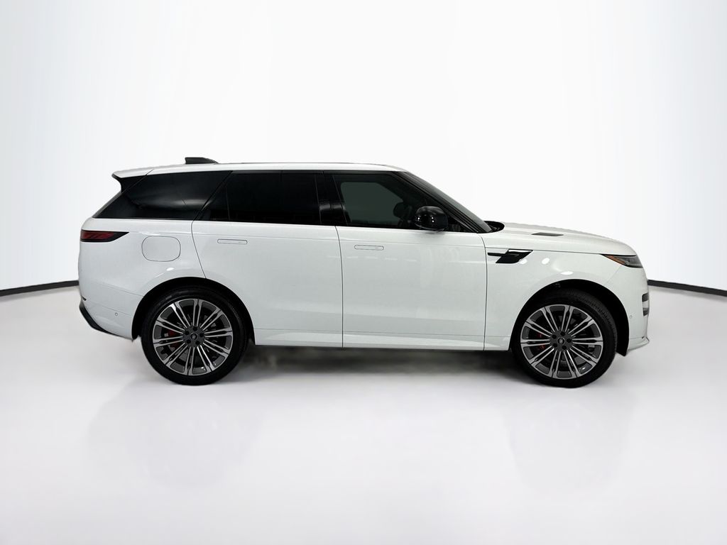 Thumbnail: 2025 Land Rover Range Rover Sport - 4