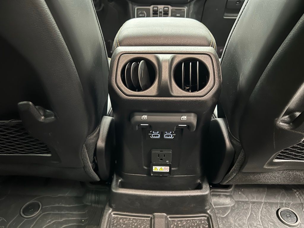 Thumbnail: 2024 Jeep Wrangler - 17