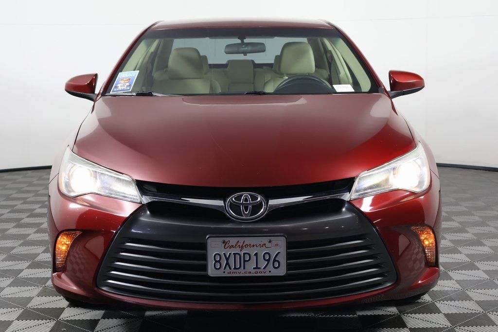 2017 Toyota Camry LE 2