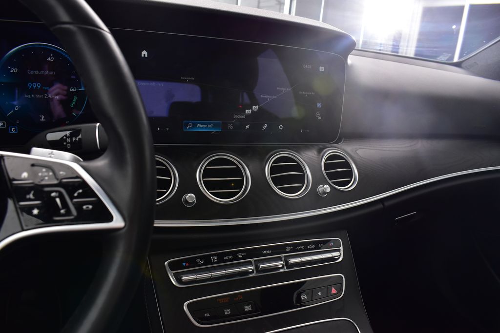 Thumbnail: 2023 Mercedes-Benz E-Class - 19