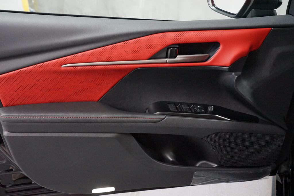Thumbnail: 2026 Toyota Camry - 31
