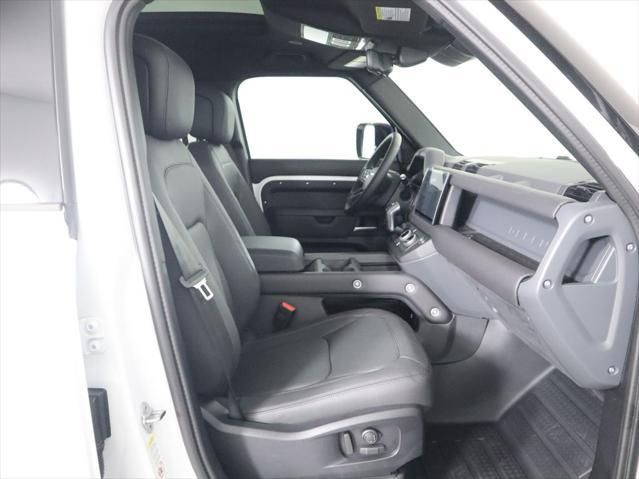 Thumbnail: 2025 Land Rover Defender - 22