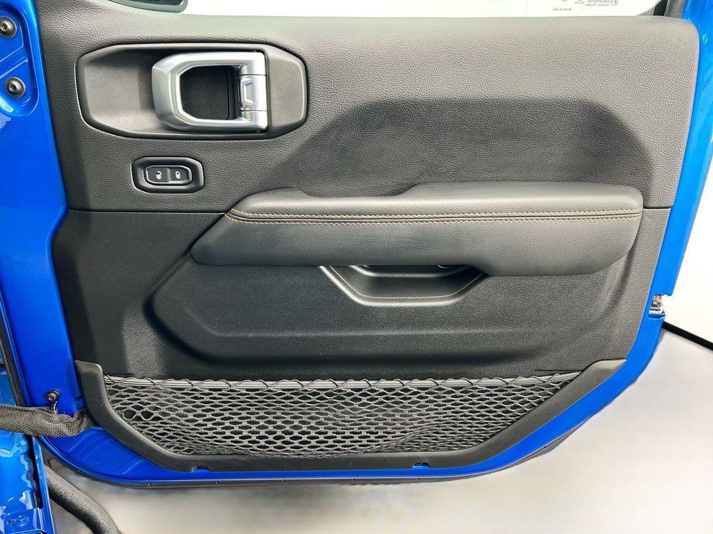 Thumbnail: 2023 Jeep Gladiator - 22