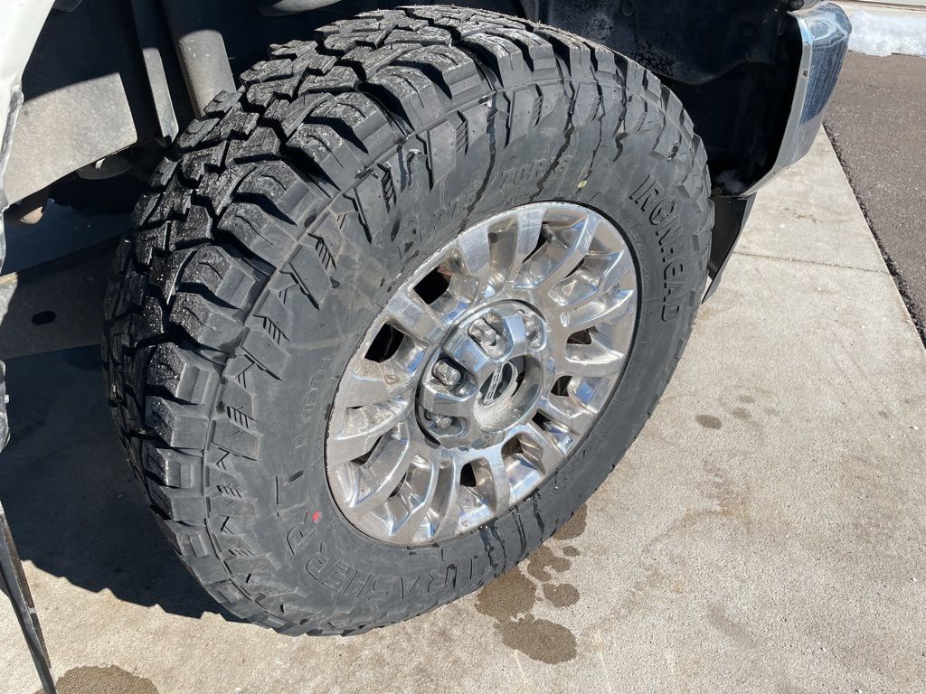 Certified Used 2022 White Ford Lariat image 15