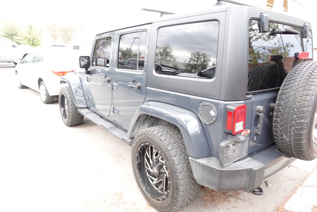 Used 2017 Jeep Wrangler SUV