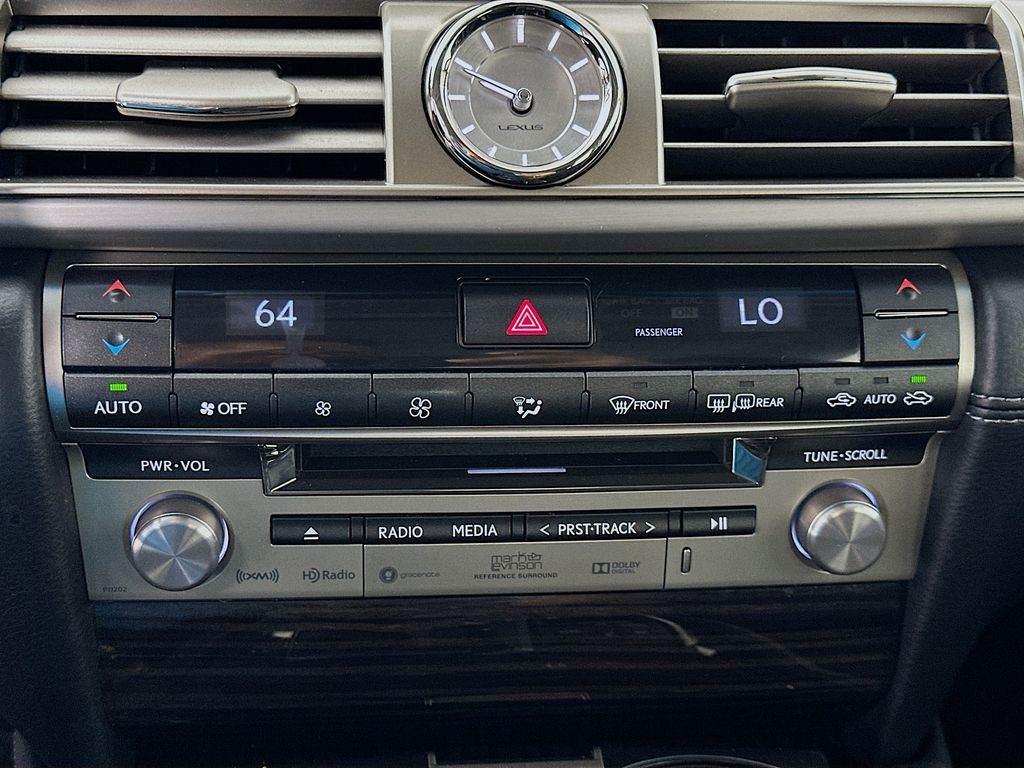 Thumbnail: 2016 Lexus LS - 14