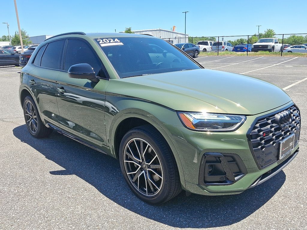 Thumbnail: 2024 Audi SQ5 - 3