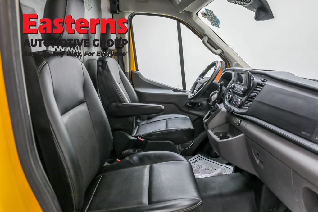 Used 2021 Yellow Ford Base image 20