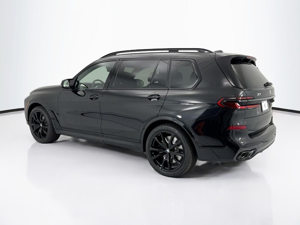 Thumbnail: 2027 BMW X7 - 7