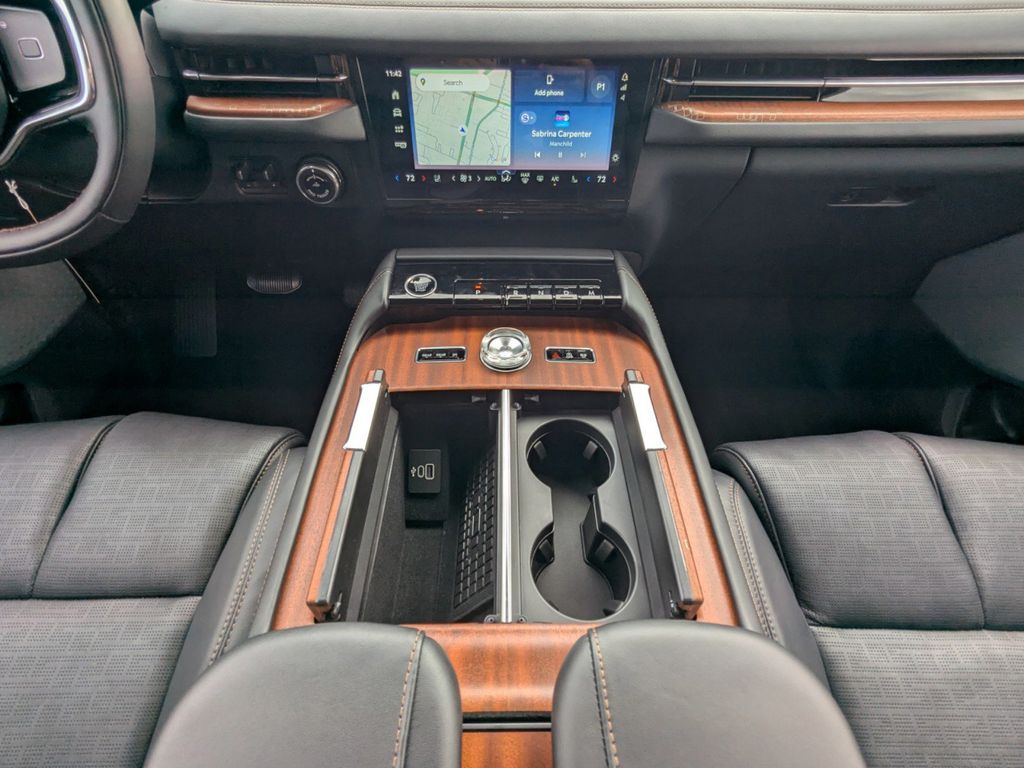 2025 Lincoln Navigator Black Label L