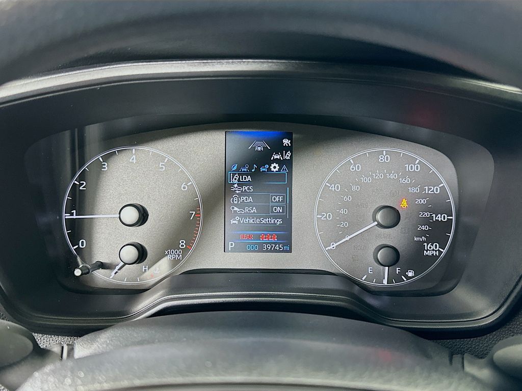 Thumbnail: 2024 Toyota Corolla - 12