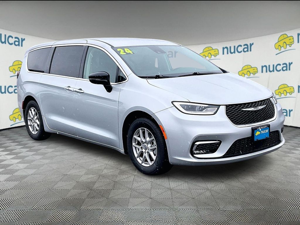2024 Chrysler Pacifica Touring L FWD
