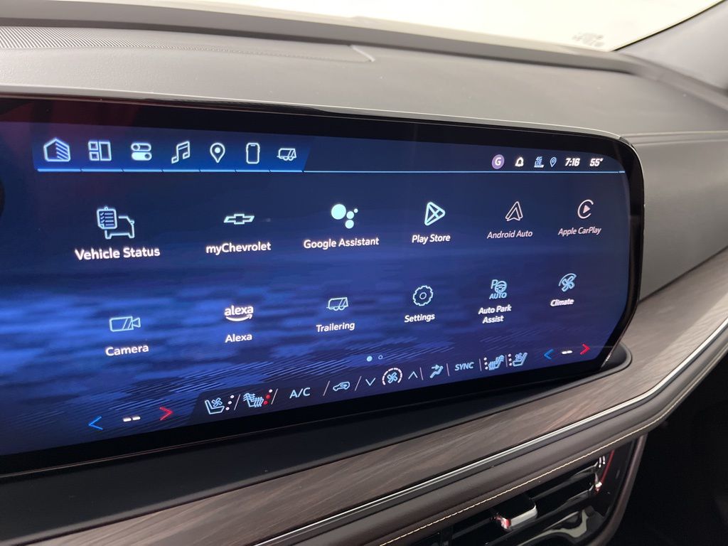 2025 Chevrolet Suburban Premier 32