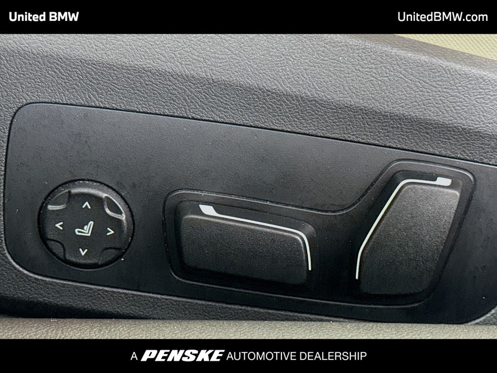 Thumbnail: 2025 BMW 4 Series - 4