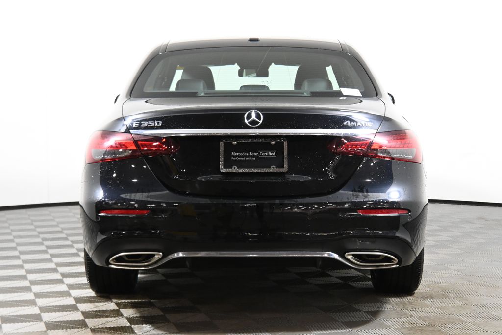 Thumbnail: 2021 Mercedes-Benz E-Class - 9