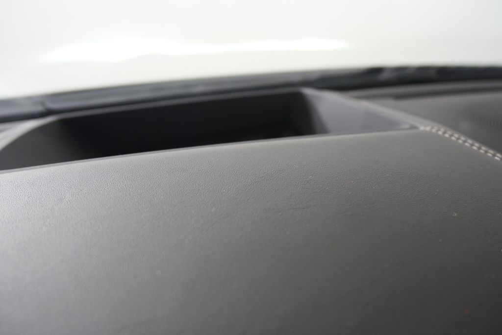 Thumbnail: 2026 BMW 8 Series - 18