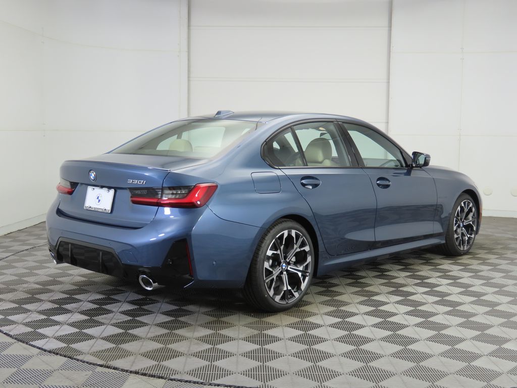 Thumbnail: 2026 BMW 3 Series - 5