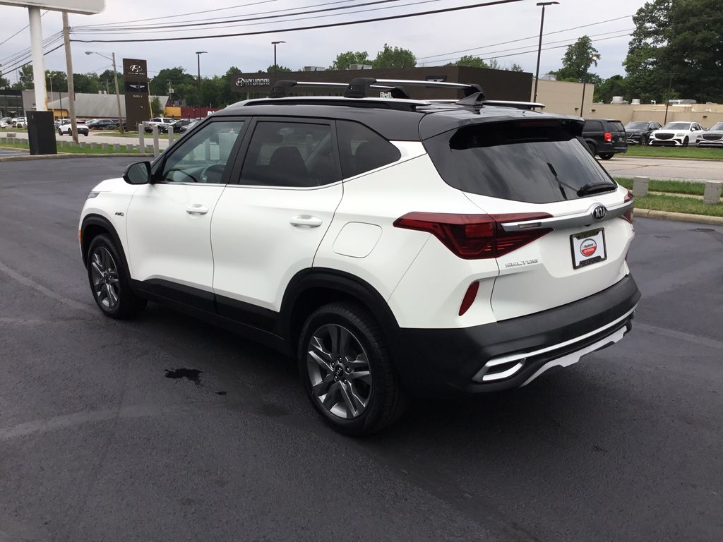 Thumbnail: 2021 Kia Seltos - 3