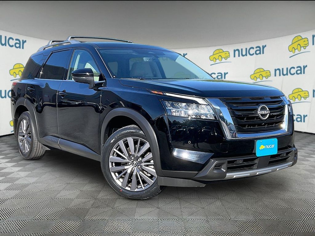 2023 Nissan Pathfinder — photo 1