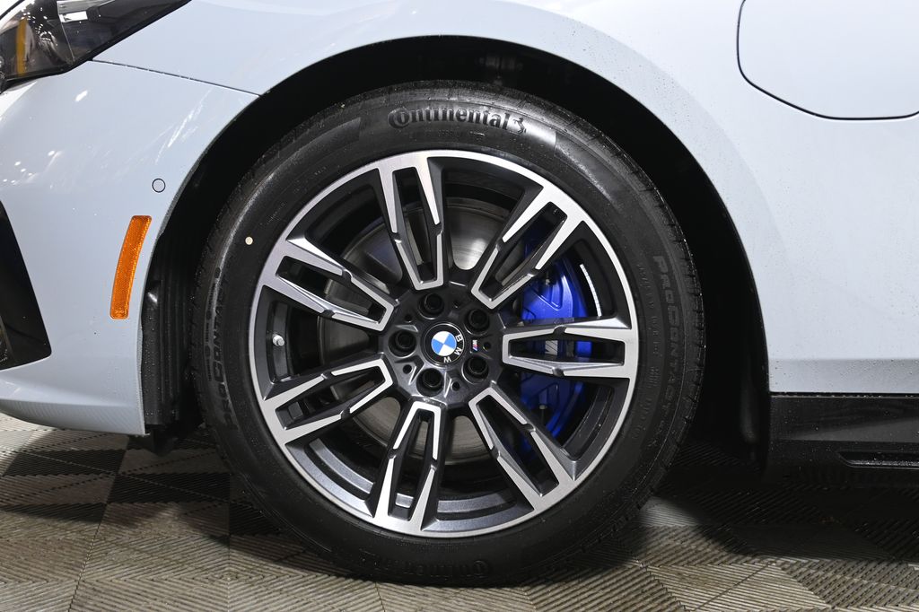 Thumbnail: 2026 BMW 5 Series - 12