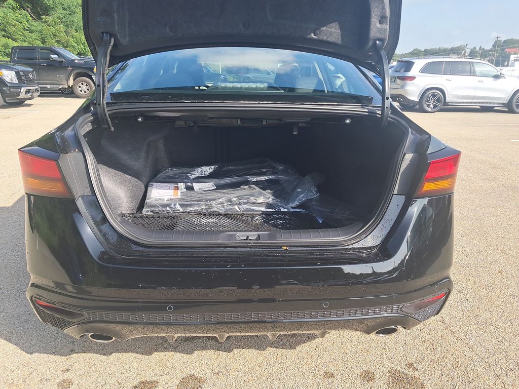 2026 Nissan Altima 2.5 SR Black at John Sisson Motors