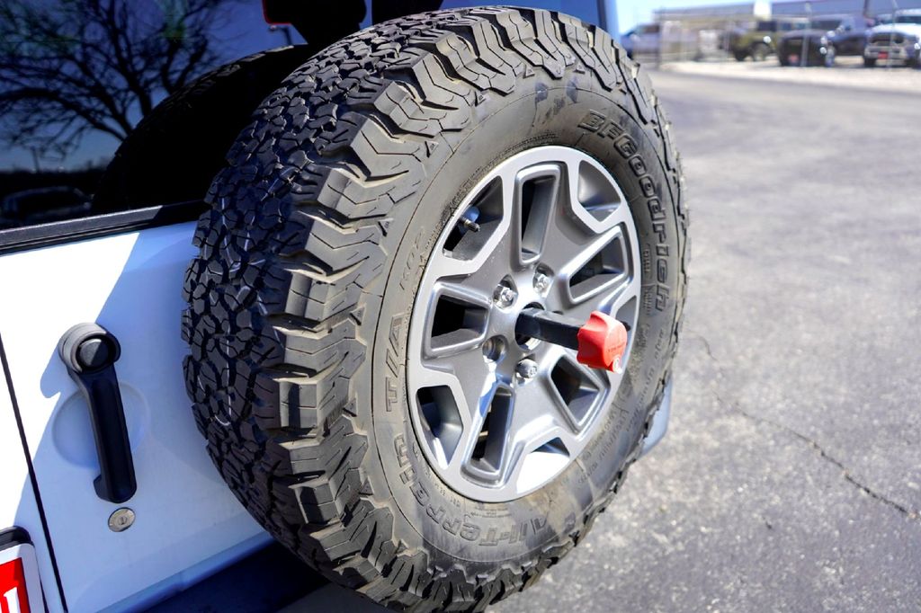 Used Car 2015 Jeep Wrangler  Unlimited Rubicon For Sale Under $20,000 In Taylor, Texas