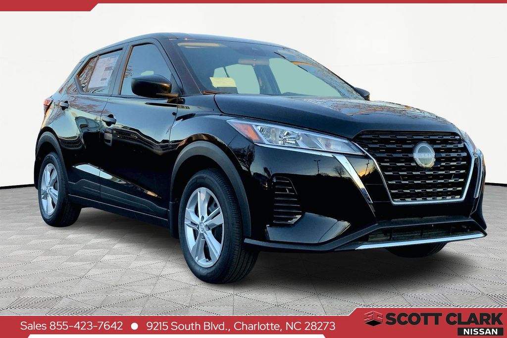 2025 Nissan Kicks Play S