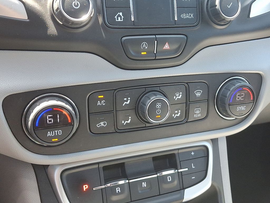 2022 GMC Terrain SLT 17