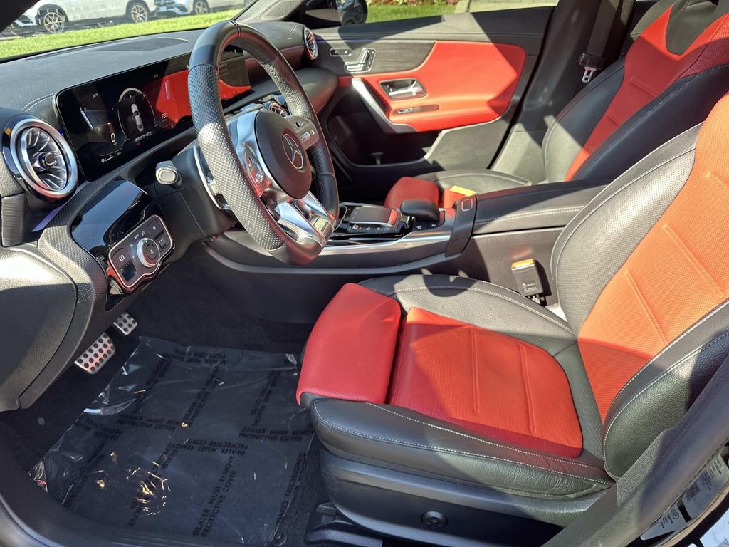 Thumbnail: 2022 Mercedes-Benz CLA - 17