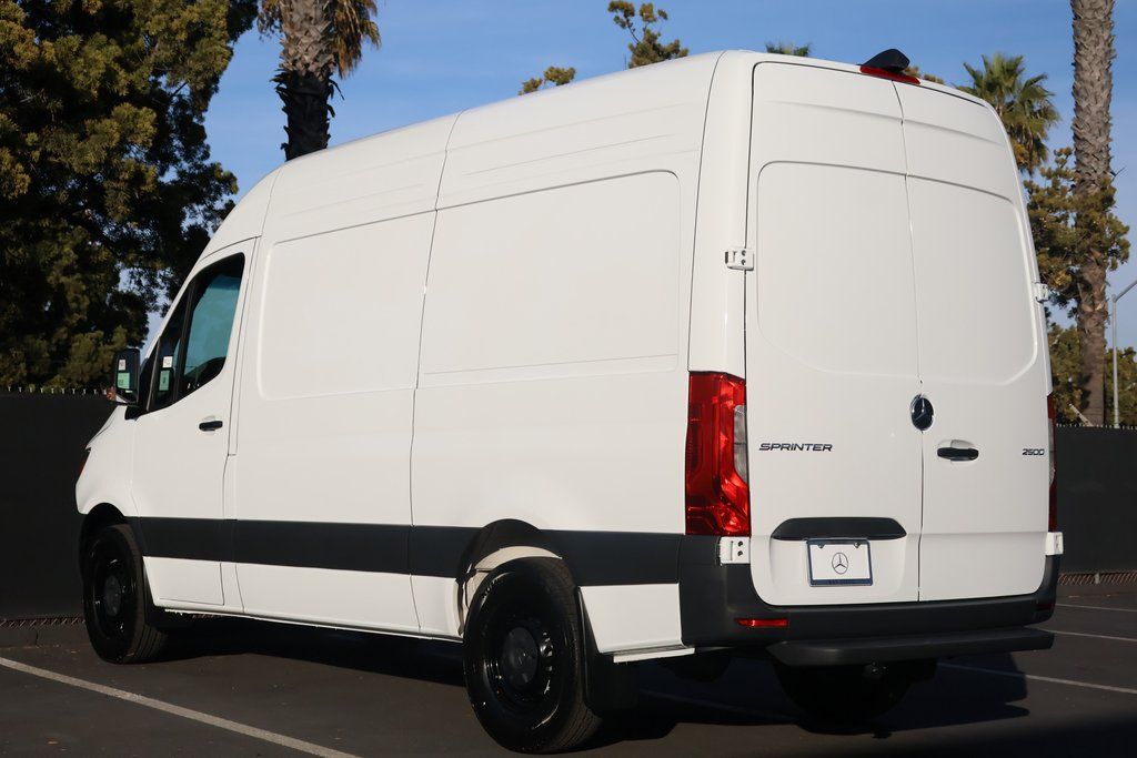 2025 Mercedes-Benz Sprinter 2500 2