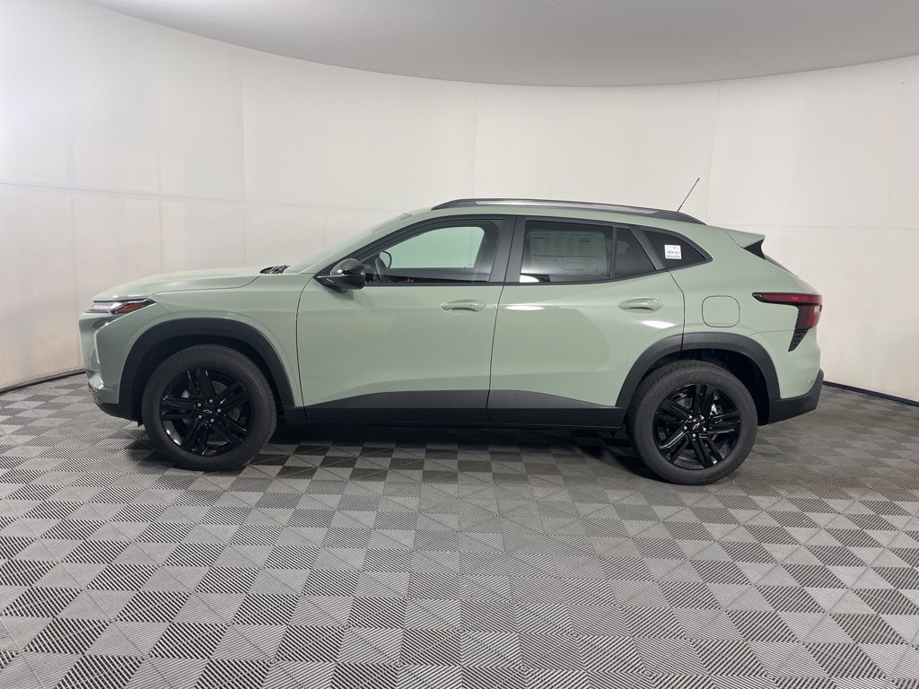 Thumbnail: 2026 Chevrolet Trax - 2