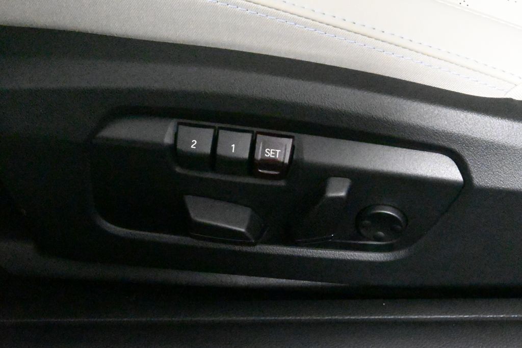 Thumbnail: 2025 MINI Cooper - 30