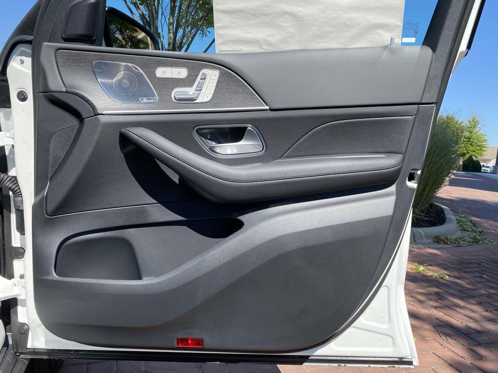 2025 Mercedes-Benz GLE 350 10