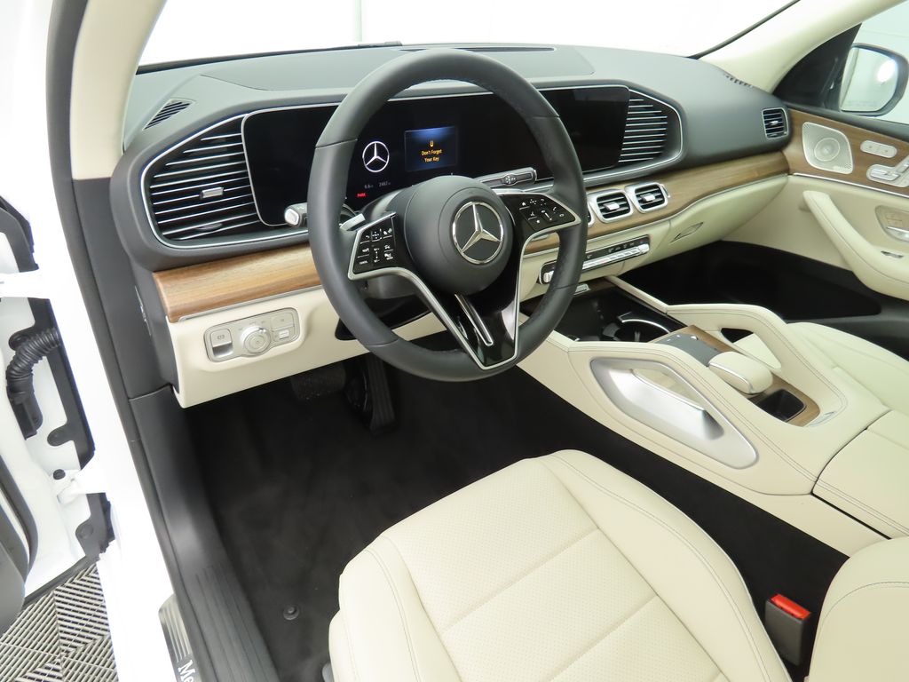 Thumbnail: 2026 Mercedes-Benz GLE - 9