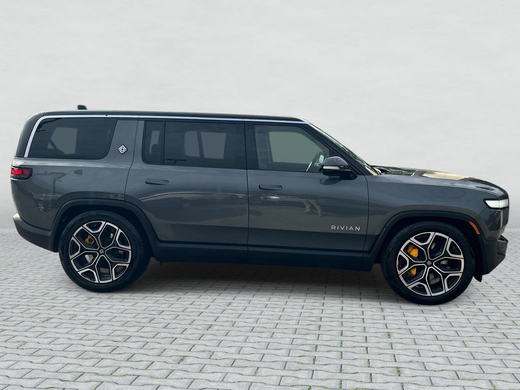 Thumbnail: 2022 Rivian R1S - 4