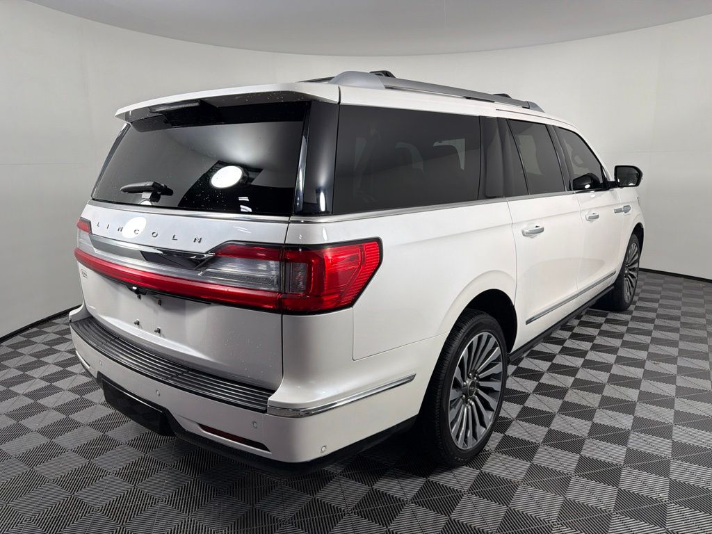 Thumbnail: 2019 Lincoln Navigator L - 5