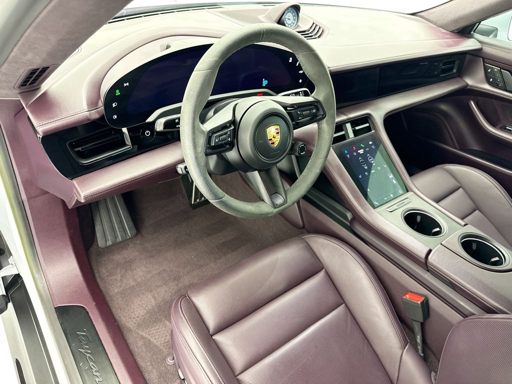 Thumbnail: 2023 Porsche Taycan - 4