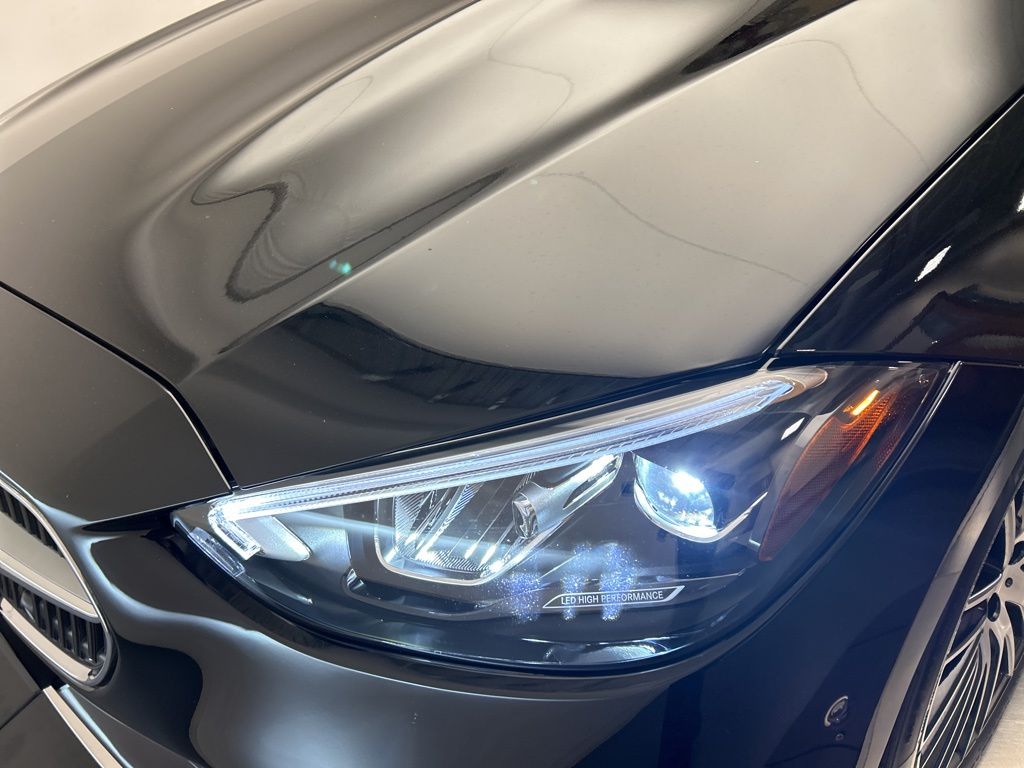 Thumbnail: 2025 Mercedes-Benz C-Class - 9