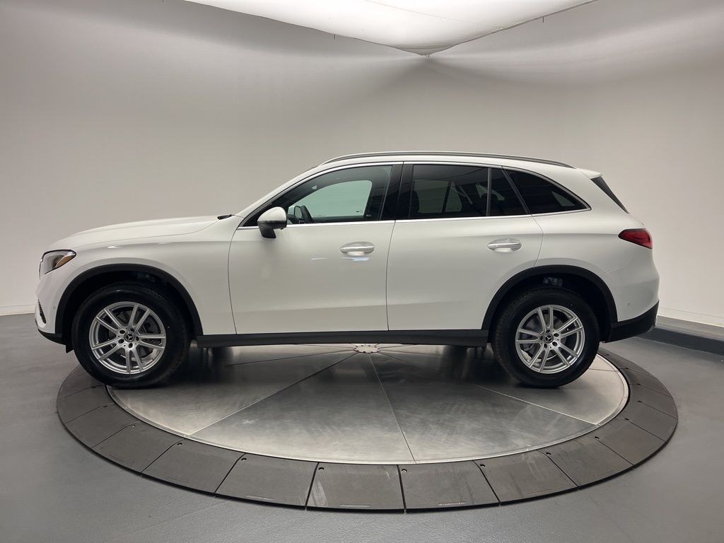 Thumbnail: 2026 Mercedes-Benz GLC - 4