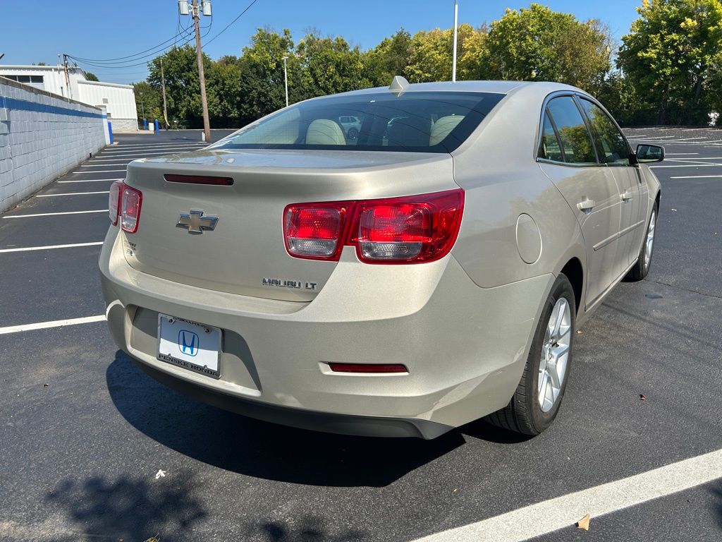Thumbnail: 2014 Chevrolet Malibu - 5