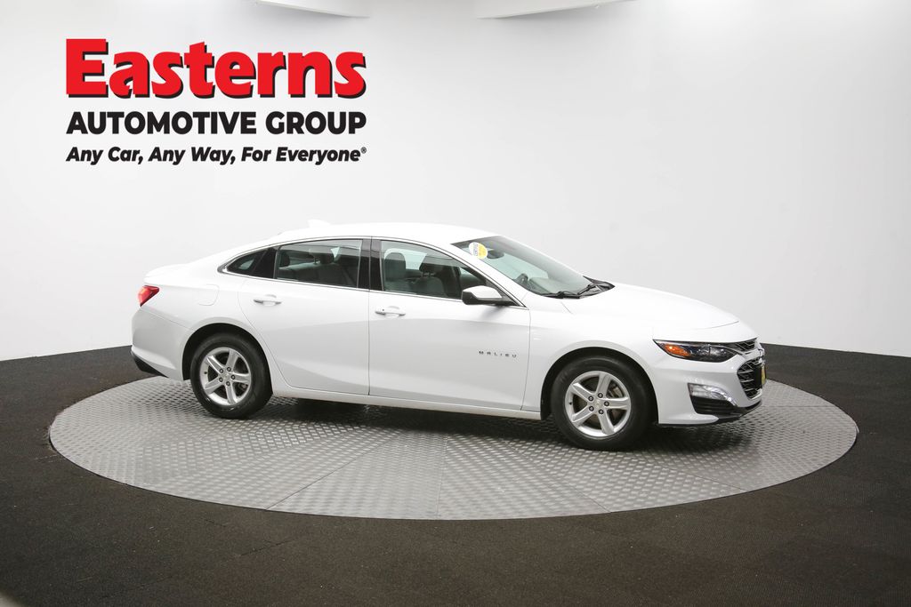 Used 2022 White Chevrolet LT image 43