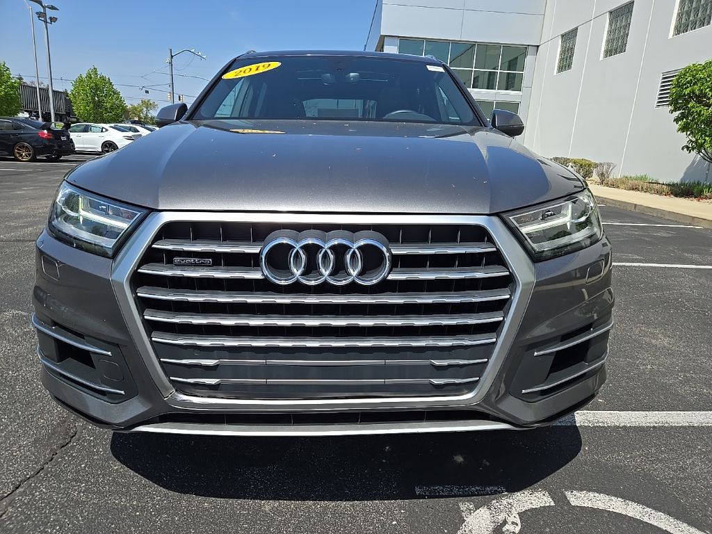 2019 Audi Q7 Premium 3