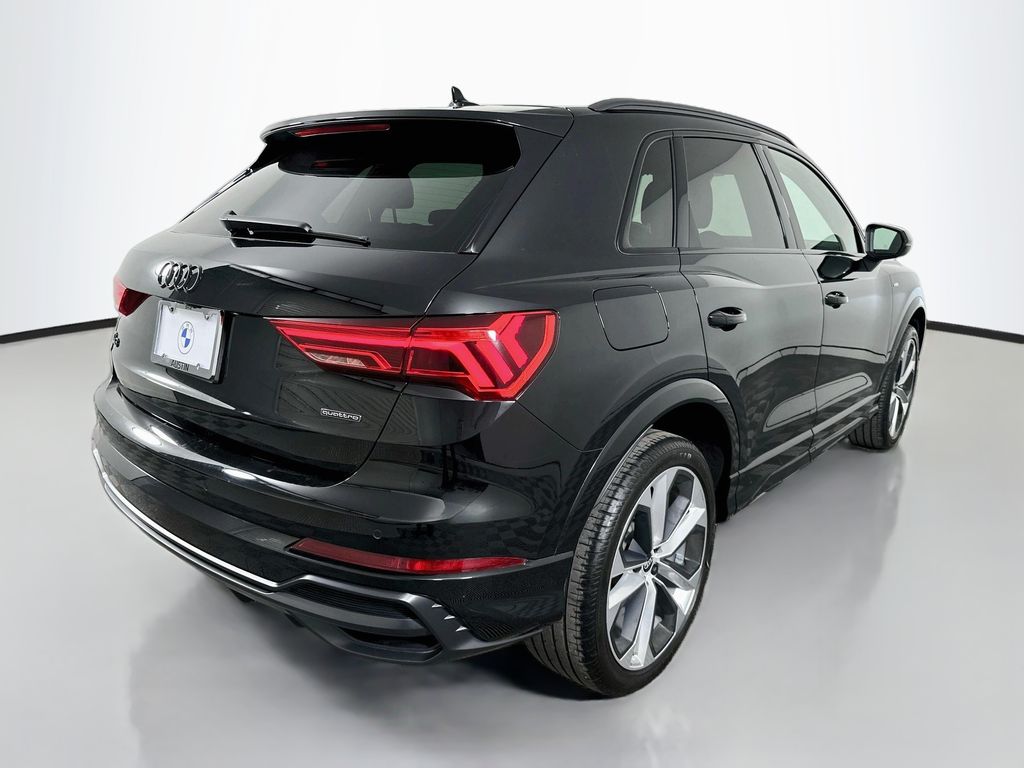 Thumbnail: 2022 Audi Q3 - 5