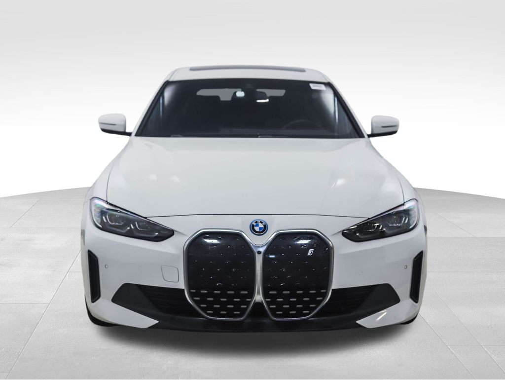 Thumbnail: 2023 BMW i4 - 8