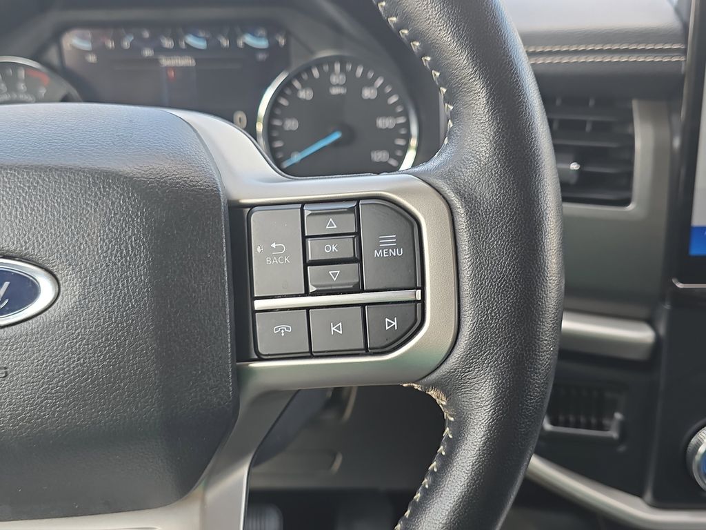 2024 Black Metallic Ford Expedition Max XLT RWD SUV