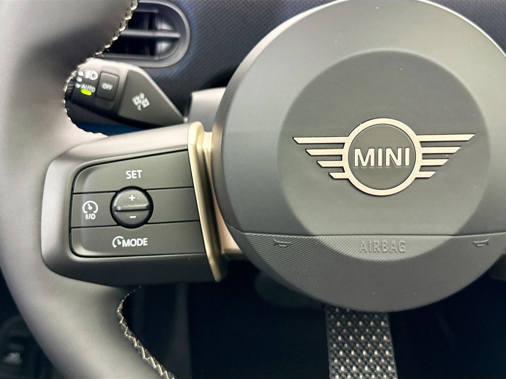 Thumbnail: 2026 MINI Cooper - 11