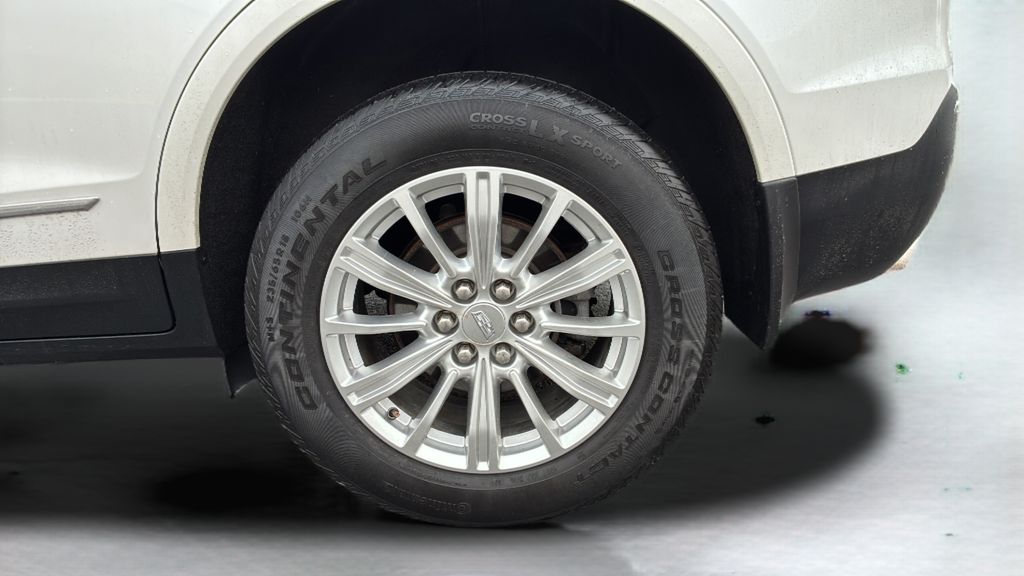 used 2018 Cadillac XT5 car, priced at $19,500